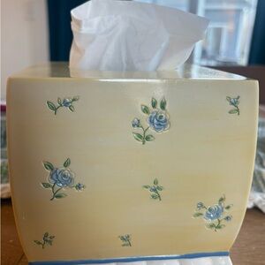 Laura Ashley Yellow Floral Tissue Box Cover